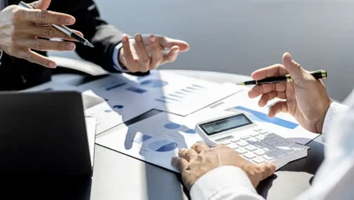 Qué es un Préstamo Personal vs. un Extrafinanciamiento