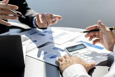 Qué es un Préstamo Personal vs. un Extrafinanciamiento