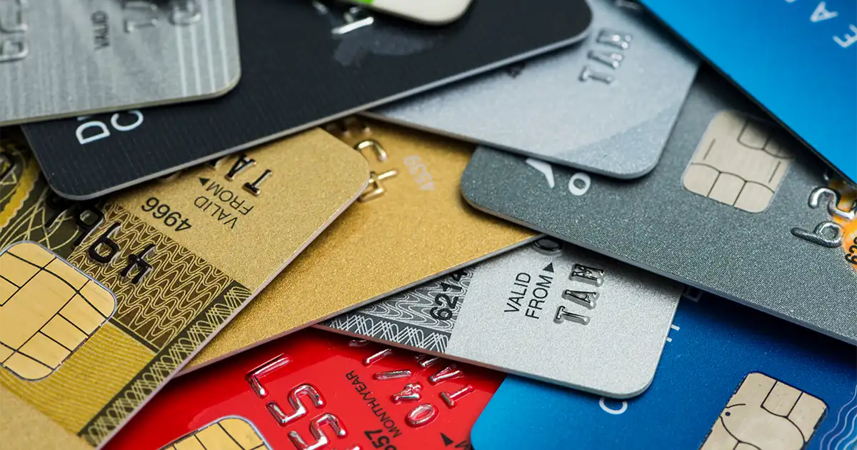 Ventajas y Desventajas de las Tarjetas de Crédito- ¿Son un Aliado o un Enemigo Financiero?